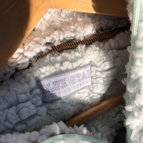 Blue Star Sherpa Pullover Sweater Fuzzy Sweatshirt - Picture 7 of 8